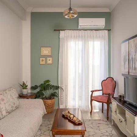Апартаменты Veranda At Center Патра