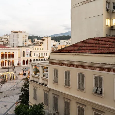 Veranda At Center Daire
